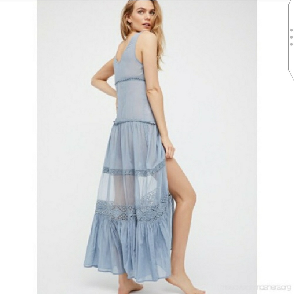 ISO / WTB 🦄 Victorian Buttonfront Maxi Blue FP - Picture 2 of 10